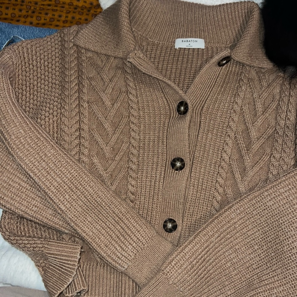 Aritzia sweater